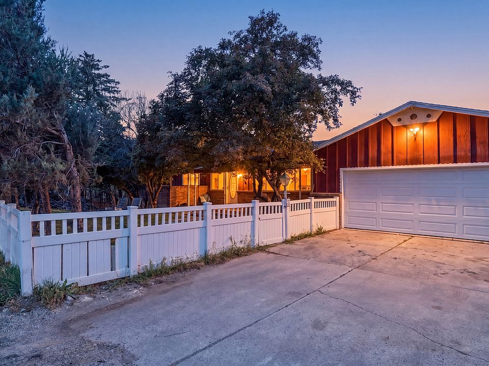 1st image of 2025 E Dimple Dell Rd