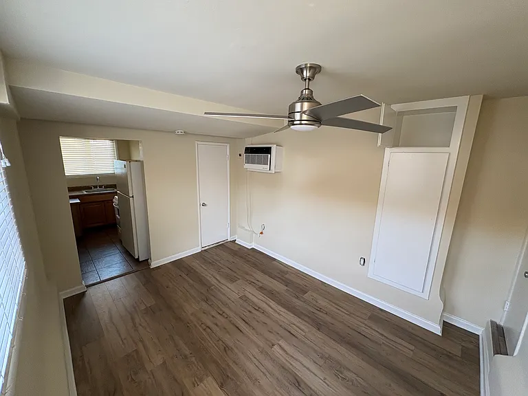 1112 S Atlantic Blvd — Photo 6