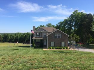 1200 Grays Chapel Rd, Southside, TN 37171