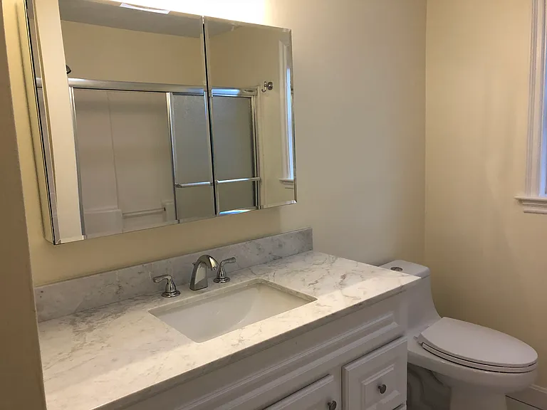 3 Franklin Ave #1 — Photo 15