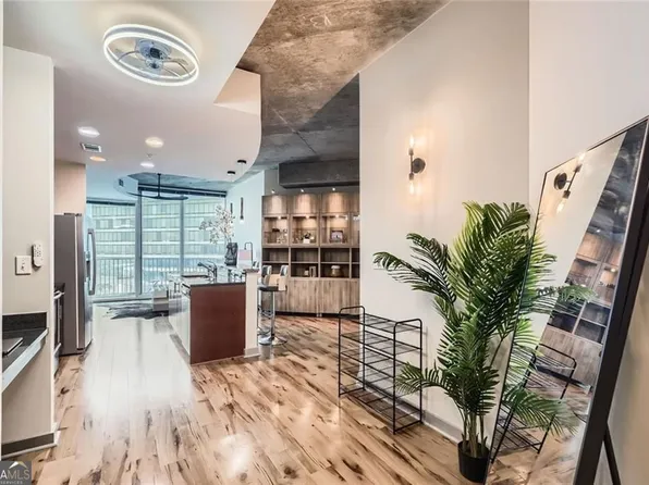 400 W Peachtree St NW Unit 2614, Atlanta, GA 30308