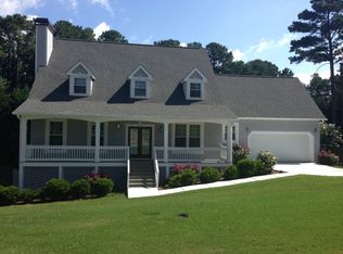 6964 Stone Breeze Dr, Stone Mountain, GA 30087