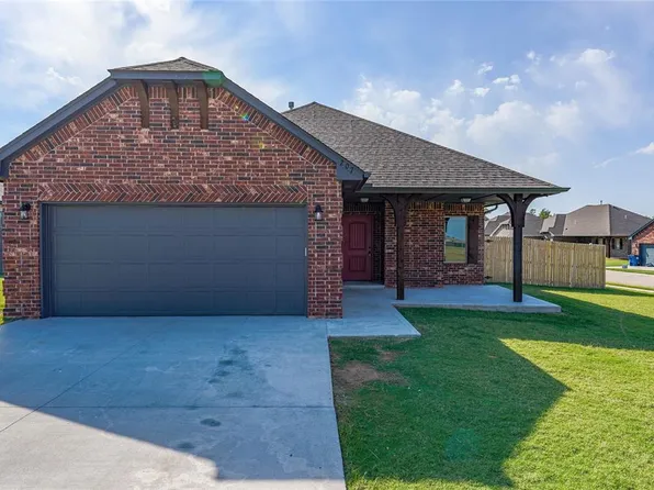 207 Springtree Dr, Harrah, OK 73045