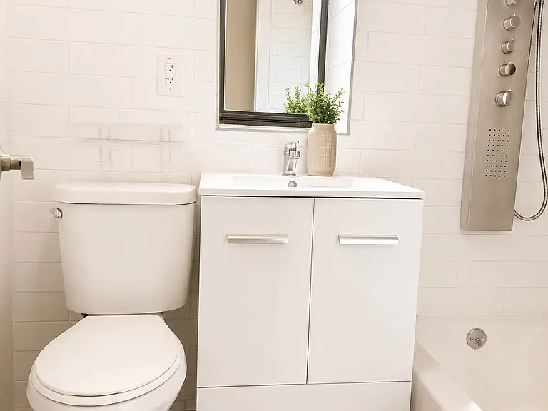 720 W 181st St #45 — Photo 9
