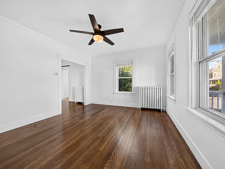 53 Henderson St — Photo 16