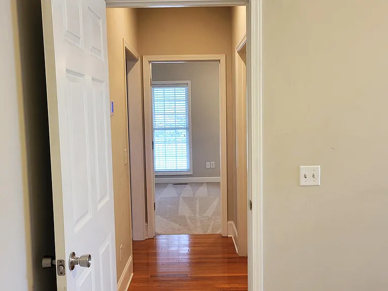 945 Diamondhead Dr S — Photo 38