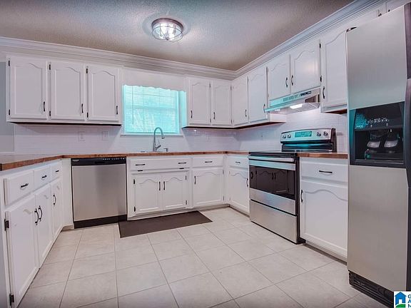 5th image of 1134 Windsor Ave