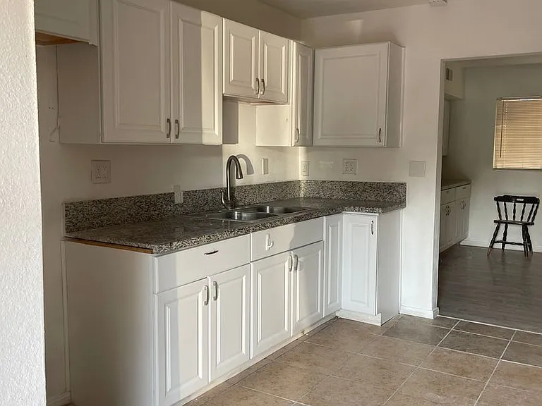 1395 N Pennsylvania Ave — Photo 9
