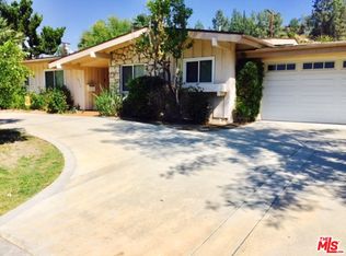 4710 Degovia Ave, Woodland Hills, CA 91364