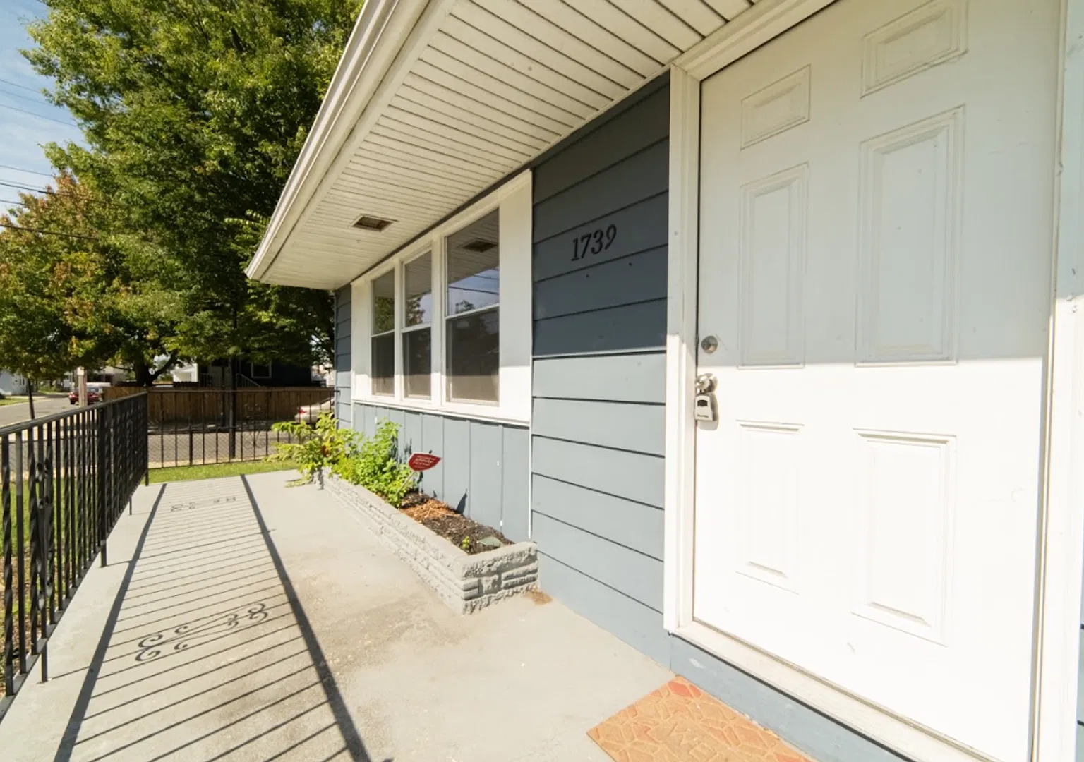 Updated 3-Bedroom Single-Family Home with Gated Yard in Atlantic City — Photo 3