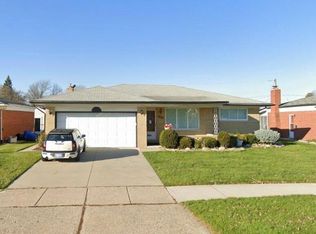 4801 Kingsley Dr, Warren, MI 48092