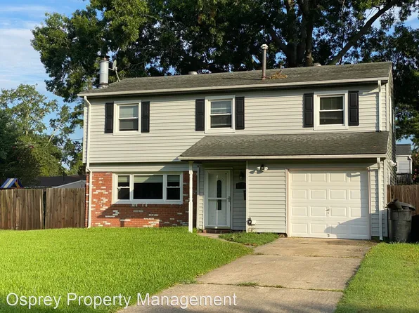 3044 Cobblestone Dr, Virginia Beach, VA 23452