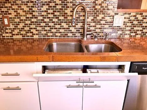 1264 Rosemont Ave NW — Photo 7