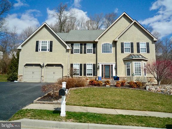 3rd image of 20 Donald Preston Dr