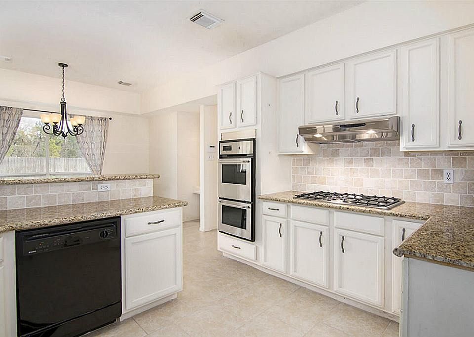 1st image of 12218 Heatherwick Dr