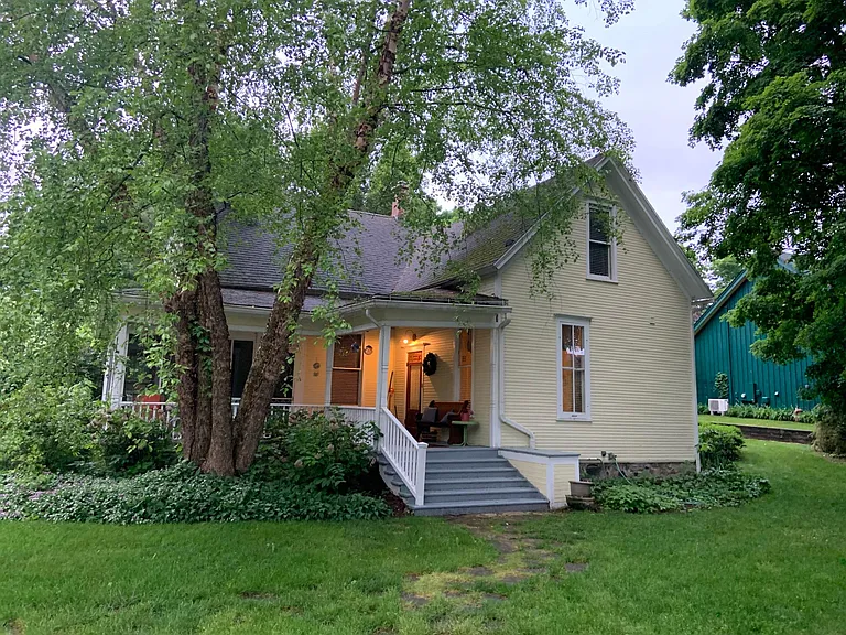 42 Mixer St — Photo 52