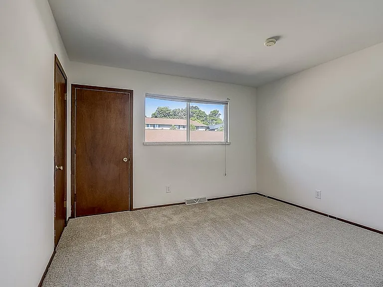 40 N Lakewood Gardens Ln — Photo 9