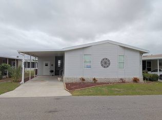 250 Lake Huron Dr, Mulberry, FL 33860