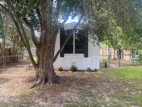 5th image of 21333 Campbell Dr