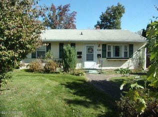 1614 Warren Ave, Williamsport, PA 17701