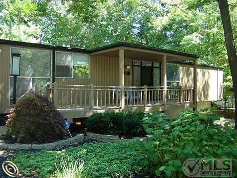 A Beautiful Wooded Setting