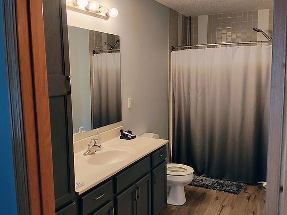 4th image of 1205 W 9th St