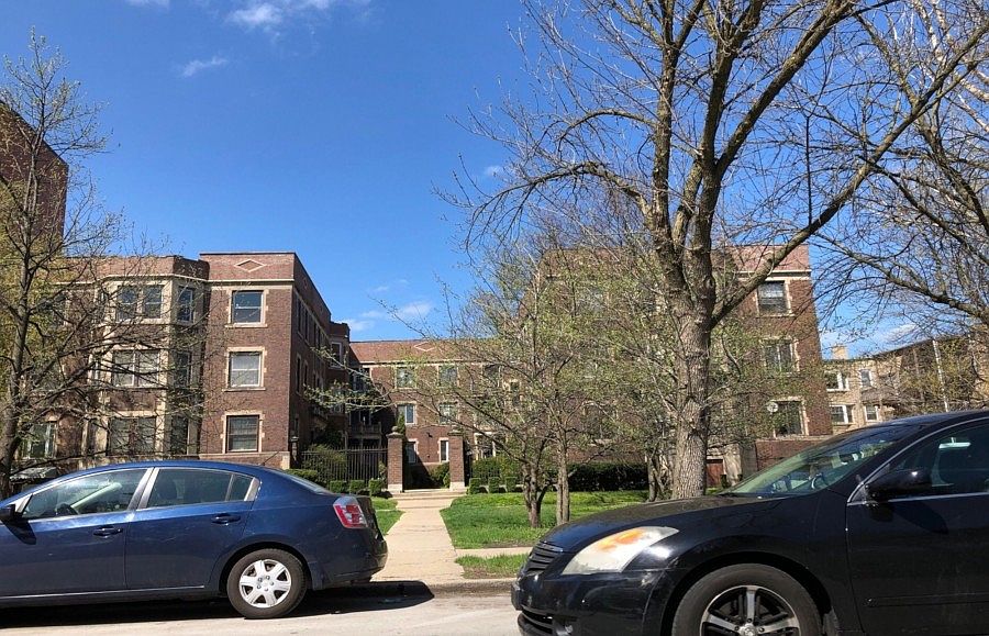 1st image of 826 E Hyde Park Blvd