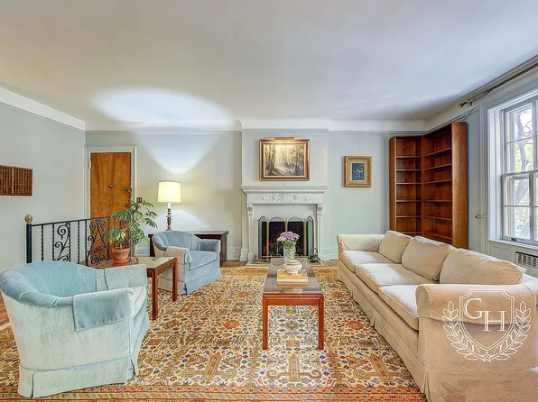 3406 81st St APT 22, Flushing, NY 11372