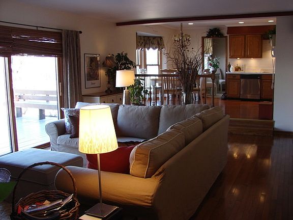 5th image of 469 Woodhollow Ln