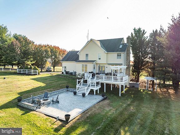 5th image of 39854 Canterfield Ct