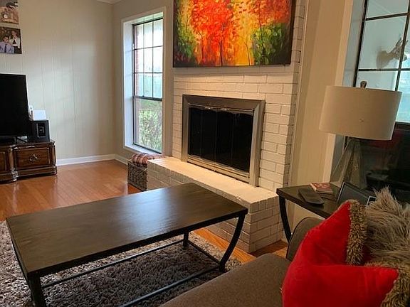 4th image of 718 Terra Ave