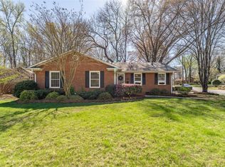 2000 Wensley Dr, Charlotte, NC 28210