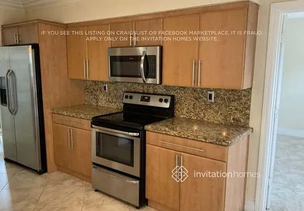 10535 NW 37th St Coral Springs, FL 33065 — Photo 3