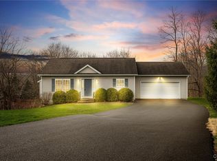 7686 Clark Ln, Manlius, NY 13104