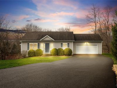 7686 Clark Ln, Manlius, NY, 13104