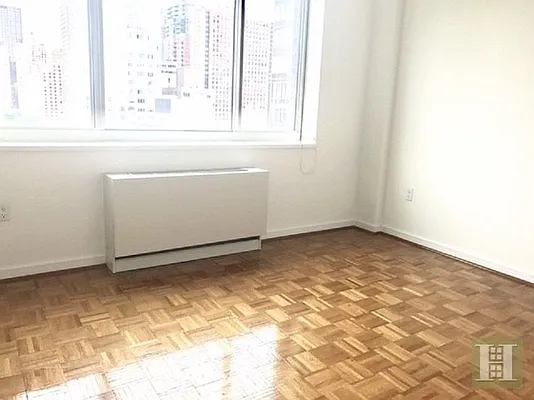 Rented by Halstead Real Estate | media 18