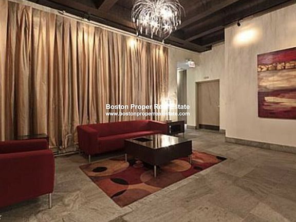 12 Stoneholm St. Boston - Fenway Building Photo 4