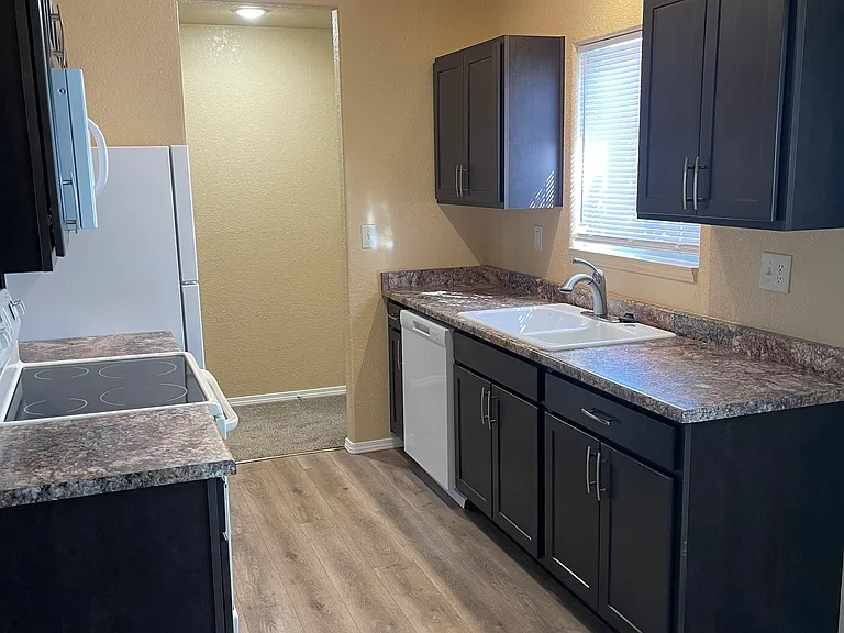 772 S Knox Dr — Photo 4