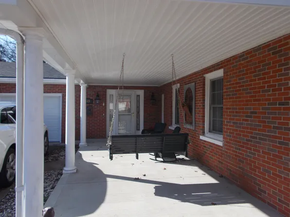 205 W Meadow Ln, Cynthiana, KY 41031