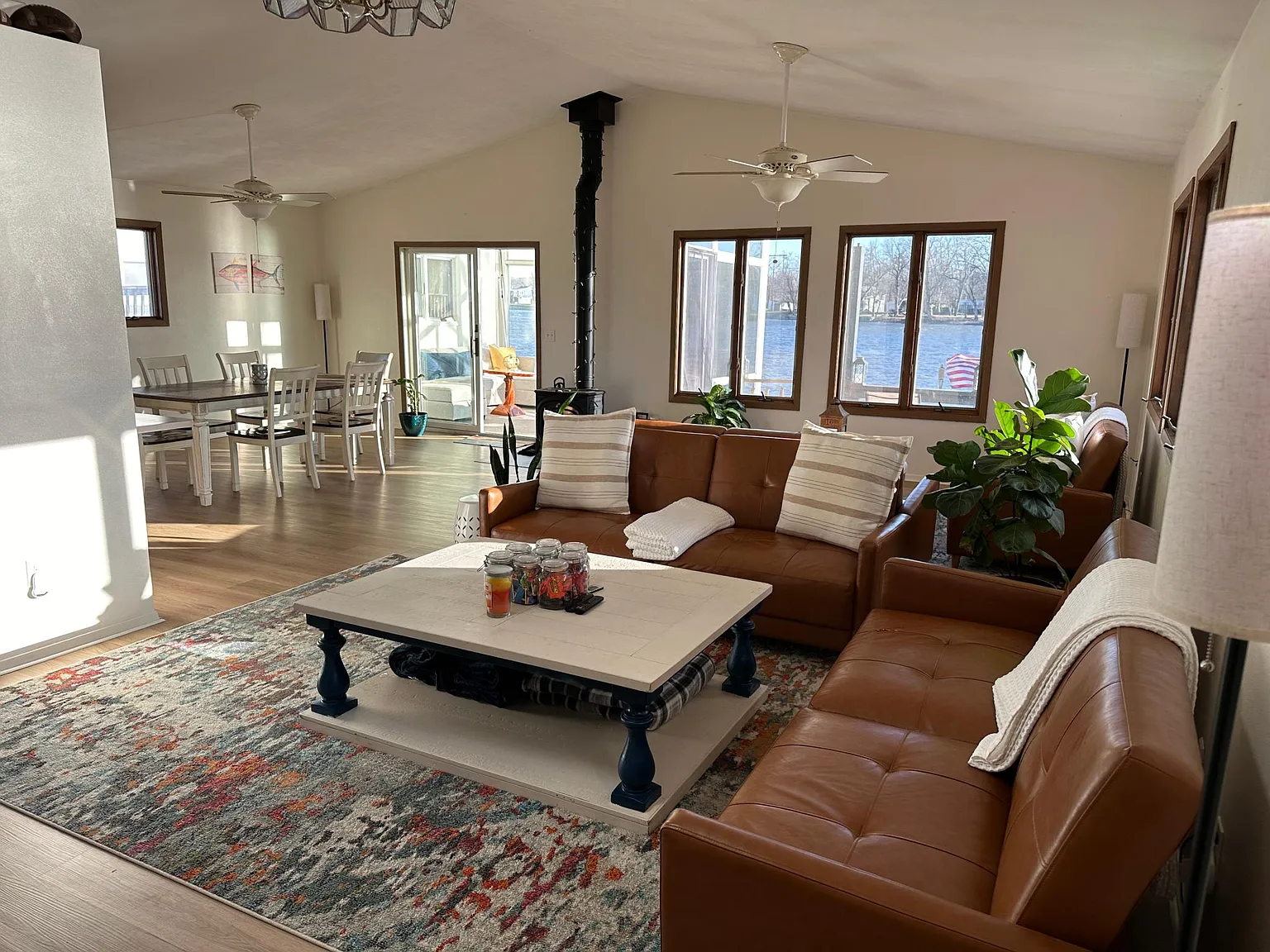 3420 N Shore Dr — Photo 4