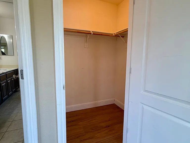 1326 Remington Ct — Photo 24
