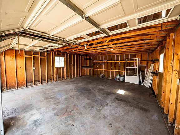 4th image of 311 Cunningham St