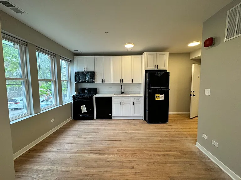 Leland Albany Commons — Photo 38