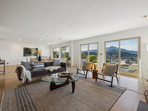 4th image of 224 Granada Drive
