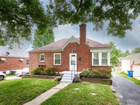 2146 Fairhaven Dr, Saint Louis, MO 63136