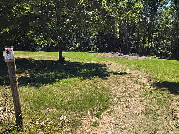 4th image of 8704 Richards Ln