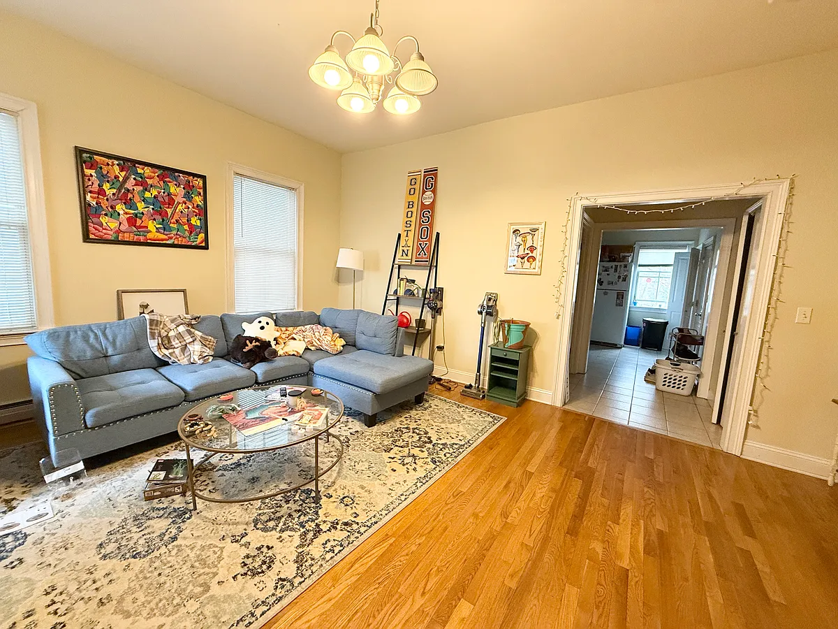 Building Photo - 36 Hawthorne St #1