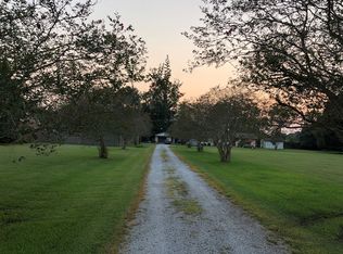 13085 L Landry Rd, Gonzales, LA 70737