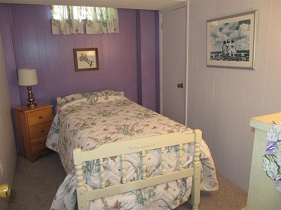5th image of 194 River Dr