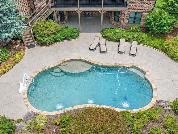 4th image of 2792 Springbluff Ln